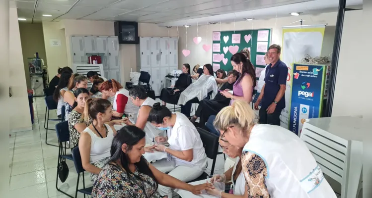 As atividades foram realizadas em parceria com o SOS de Ponta Grossa e o Colégio Estadual Elzira Correia de Sá.