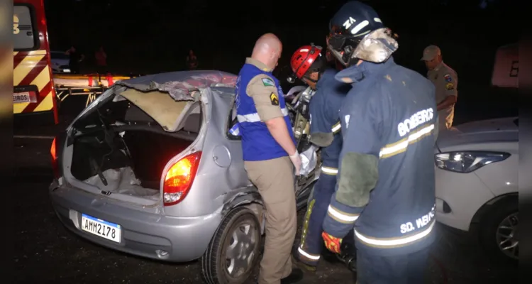 Grave acidente aconteceu na noite desta quarta-feira (22), na PR-151, entre Carambeí e Ponta Grossa