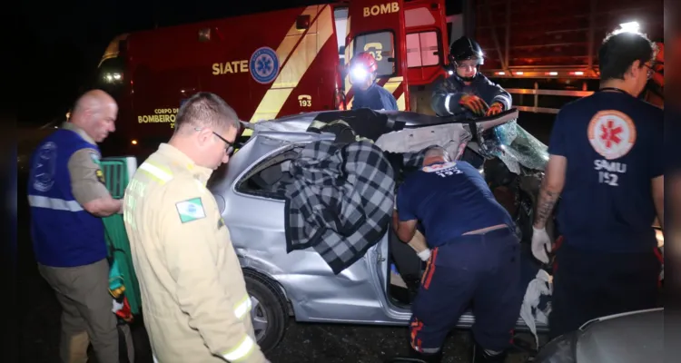 Grave acidente aconteceu na noite desta quarta-feira (22), na PR-151, entre Carambeí e Ponta Grossa