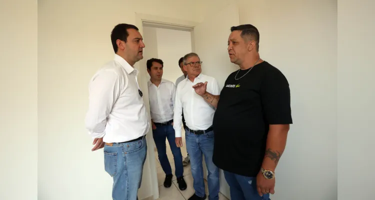 Residencial Eliziário Lopes da Proença foi entregue pelo governador Carlos Massa Ratinho Junior nesta quinta-feira
