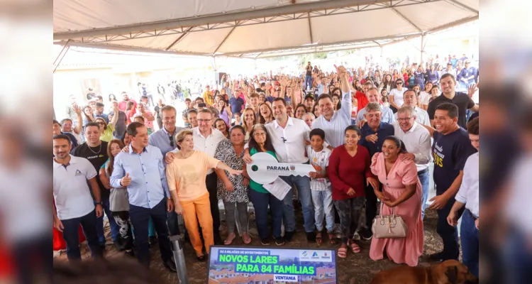 Residencial Eliziário Lopes da Proença foi entregue pelo governador Carlos Massa Ratinho Junior nesta quinta-feira