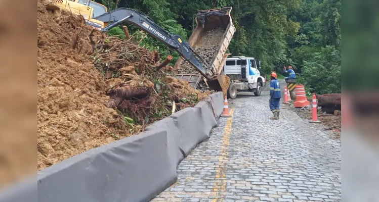 A rodovia havia sido interditada na última quarta-feira (15)