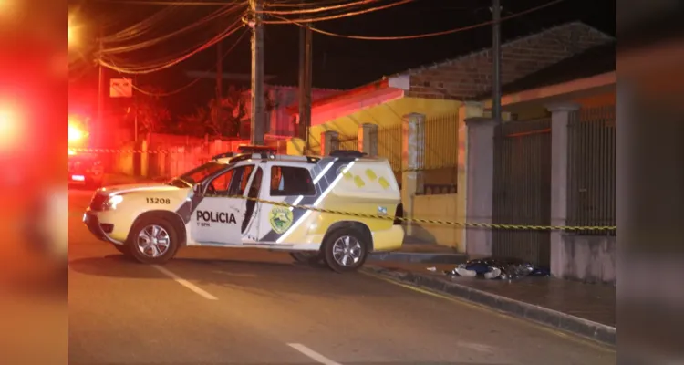 Crime foi registrado na madrugada desta sexta-feira (21), na Rua Bento Ribeiro