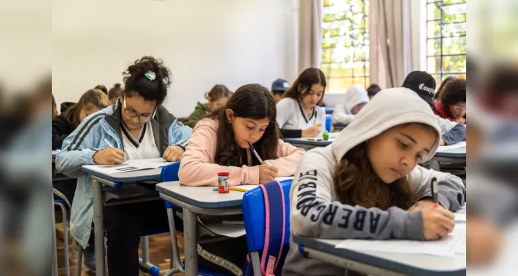 Alunos de Robótica se destacam na primeira Prova Paraná de 2023, com quase 70% de acertos no ensino médio