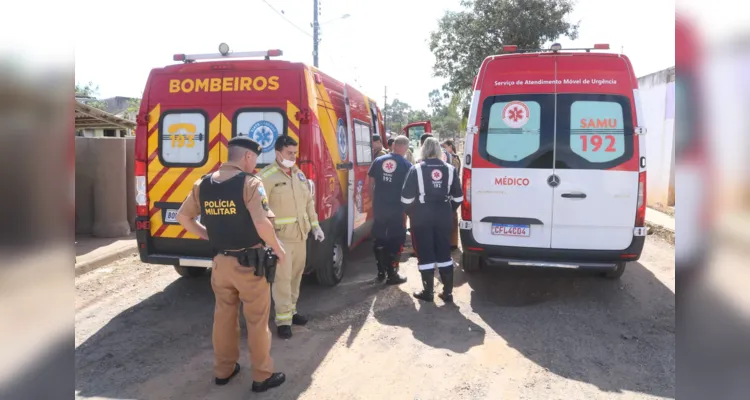 Rapaz foi atendido pelo Samu e Siate do Corpo de Bombeiros, medicado e encaminhado para um dos hospitais da cidade