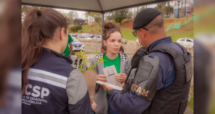 Foram 600 mudas de seis espécies de plantas para o evento, com 100 mudas de cada planta