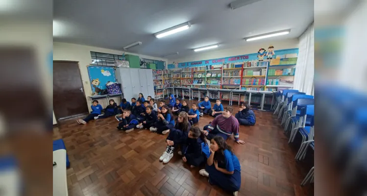 As atividades incluíram a videoaula do projeto Vamos Ler, a observação do planetário disponível na escola e a realização de fotografias diurnas e noturnas do céu feitas pelos estudantes