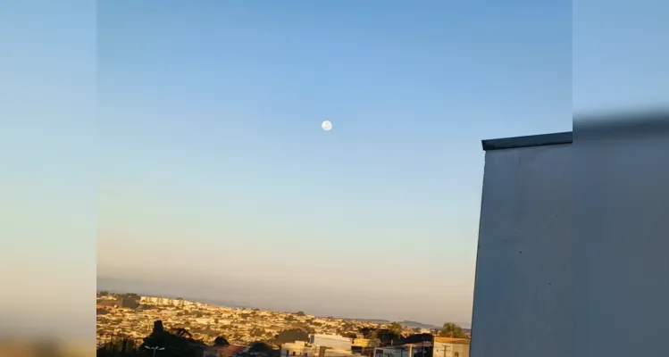 As atividades incluíram a videoaula do projeto Vamos Ler, a observação do planetário disponível na escola e a realização de fotografias diurnas e noturnas do céu feitas pelos estudantes