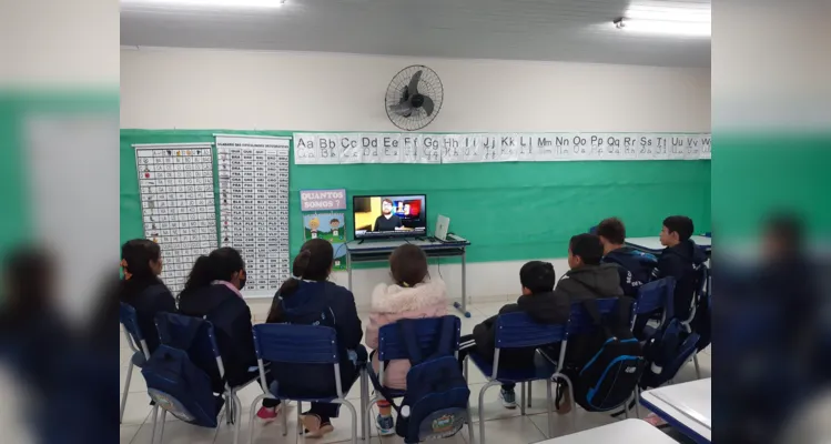 Dinâmicas ocorreram dentro e fora da sala de aula