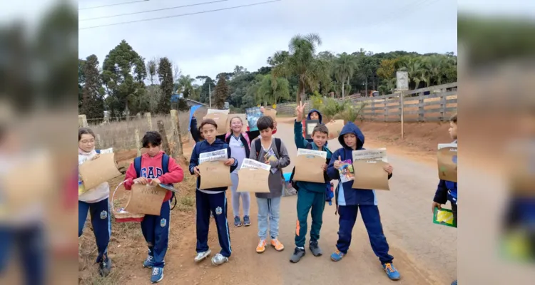 Diversos momentos e conteúdos abrilhantaram a saída a campo dos educandos