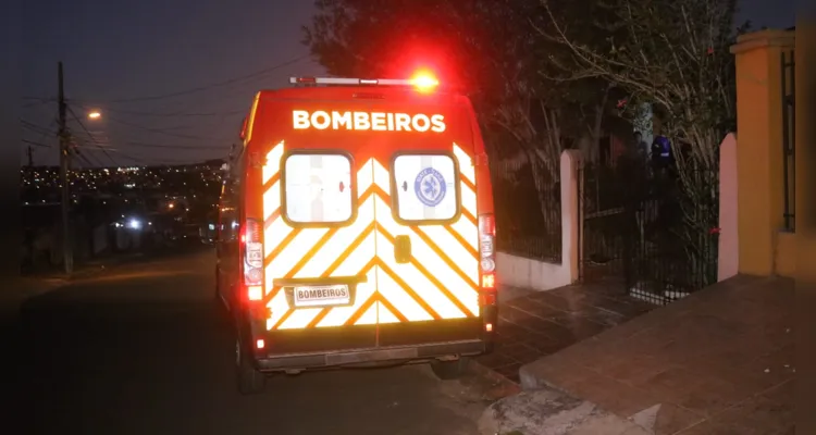 Equipe do Corpo de Bombeiros encaminhou a vítima à UPA Santana.