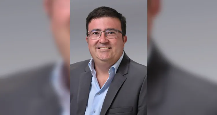  Fábio Antônio Gabriel, egresso do doutorado e mestrado da UEPG