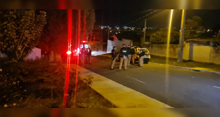 Agentes foram acionados após o homicídio, em Ponta Grossa.