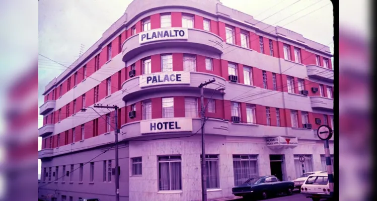 'Hotel Planalto' é um dos mais tradicionais de Ponta Grossa, com reconhecimento estadual.