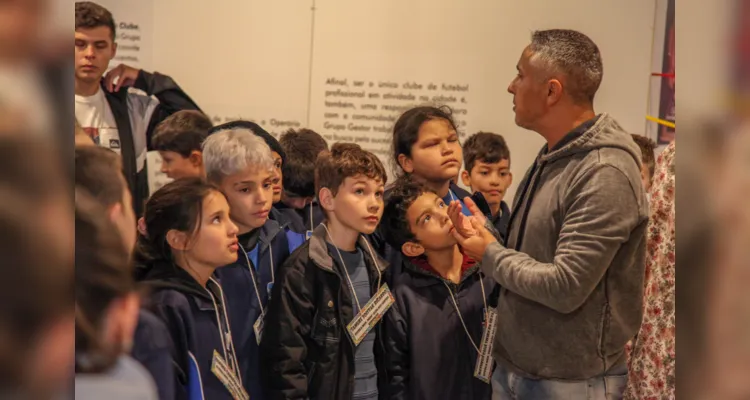 Confira as imagens da visita da turma do quinto ano da Escola Municipal Professora Aldo dos Santos Rebonato 