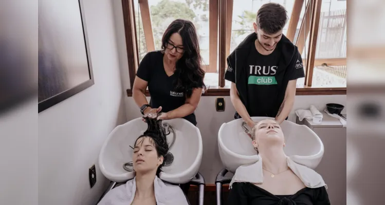 Tatiane Belo Studio de Beleza completa 5 anos em Ponta Grossa