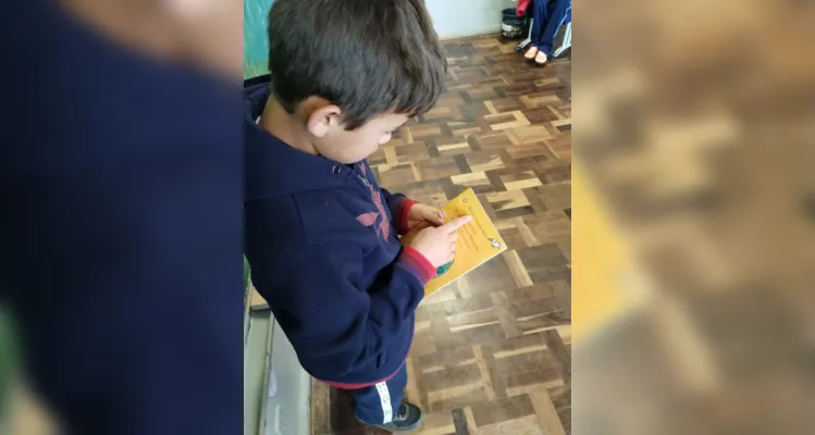 Trabalho foi dividido nos espaços da biblioteca e da sala de aula