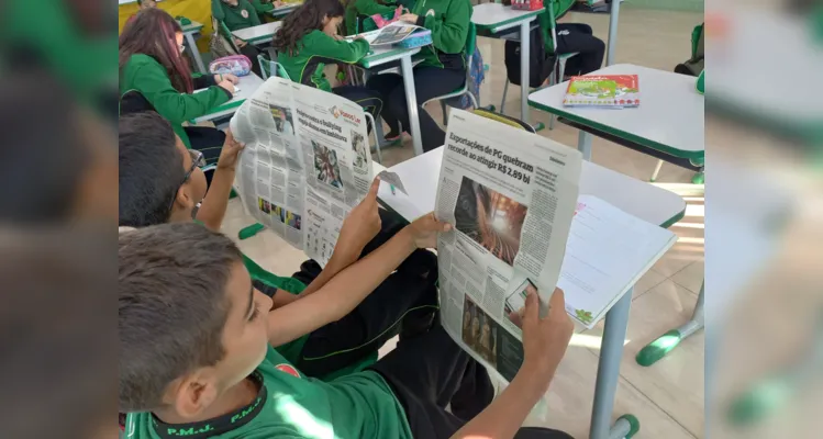 Página de política do JM foi tema central de debate com o jornal