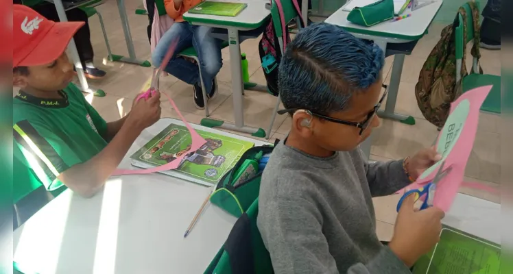 Alunos desenvolveram vários momentos para culminar em ampla homenagem às mães