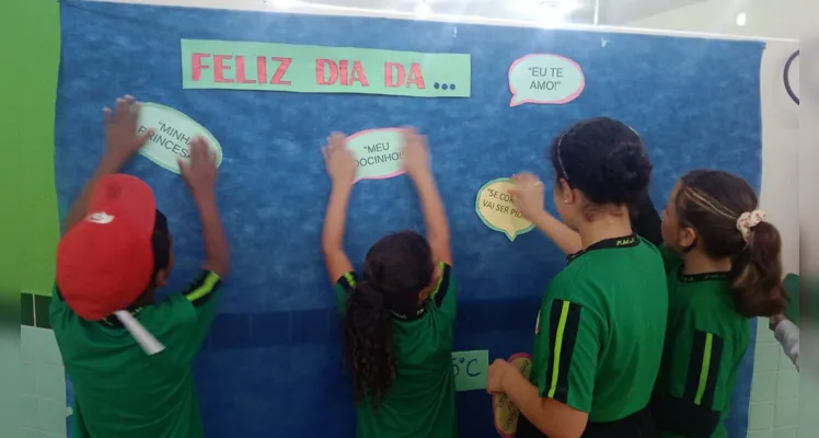 Alunos desenvolveram vários momentos para culminar em ampla homenagem às mães