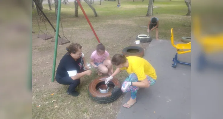 Os alunos participaram de todo o processo de revitalização do espaço, desde as conversas iniciais até o momento de limpeza e pintura do local