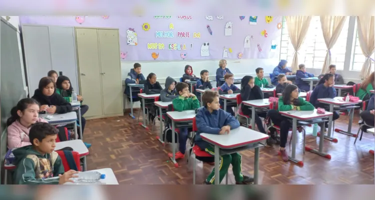 A palestra teve o intuito de informar os alunos a respeito da doença e seus sintomas