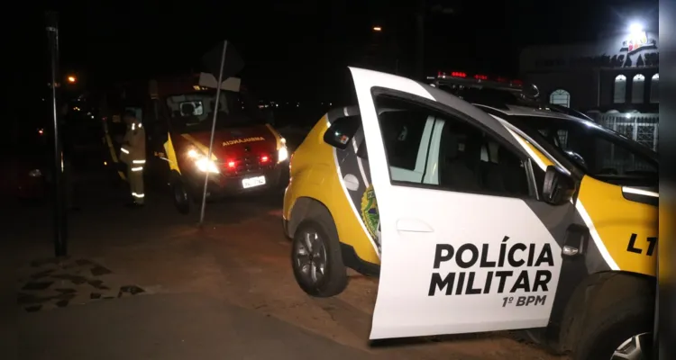 Polícia Militar e Equipes do Corpo de Bombeiros (Siate) prestaram atendimento ao caso