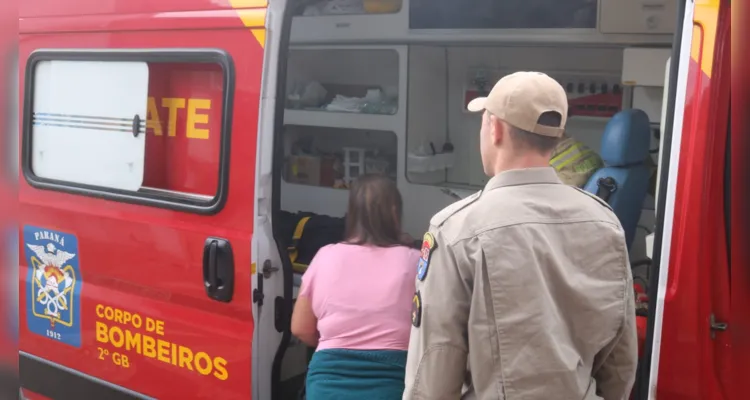 O rapaz teve ferimentos no pé e foi encaminhado ao Hospital Regional