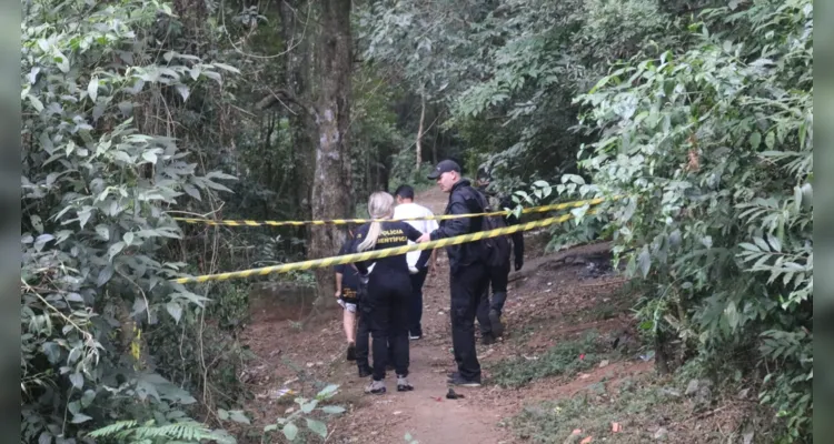 Jovem de 22 anos é encontrada decapitada em bairro de PG