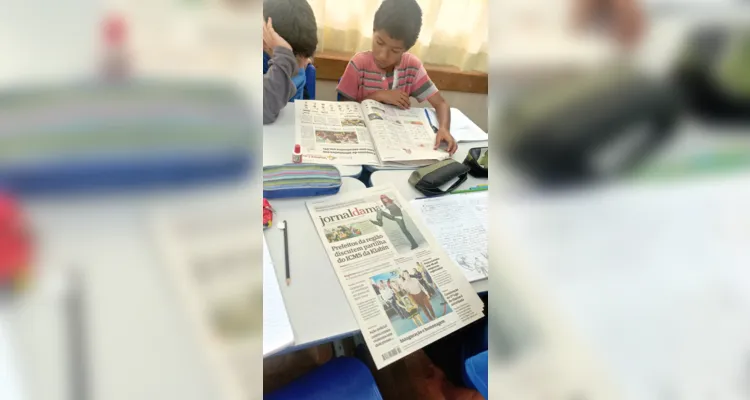 Além de auxiliar nas atividades curriculares, a dinâmica foi para muitos dos alunos o primeiro contato com o jornal impresso