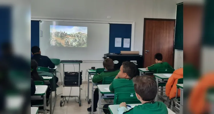 Diversos aspectos do período foram trabalhados pelos educandos