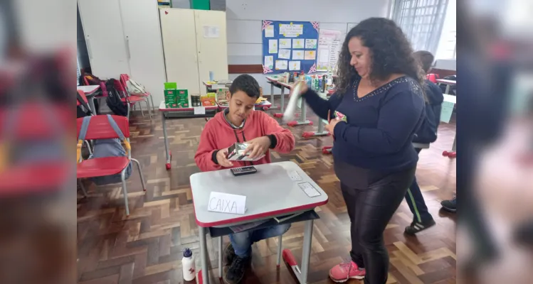 Diversas etapas compuseram o trabalho em sala de aula