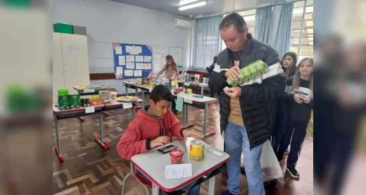 Diversas etapas compuseram o trabalho em sala de aula