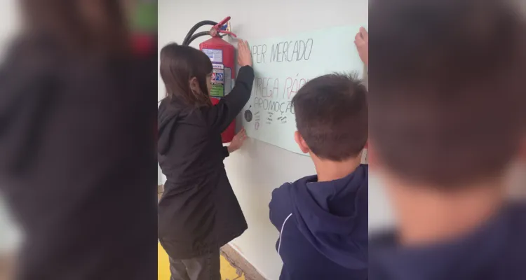 Diversas etapas compuseram o trabalho em sala de aula