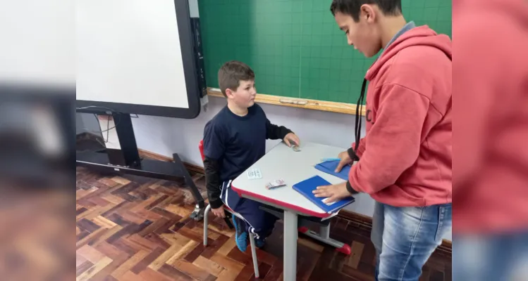 Diversas etapas compuseram o trabalho em sala de aula