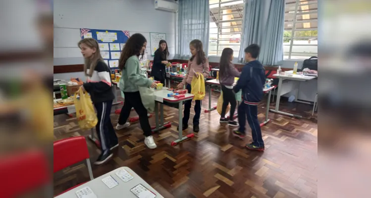 Diversas etapas compuseram o trabalho em sala de aula