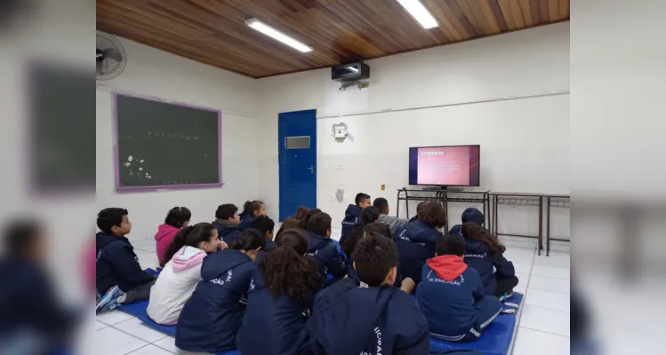 Sala de aula e laboratório de informática permitiram imersão no conteúdo