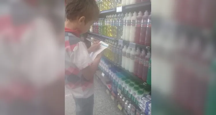 Pesquisas em supermercados também foi um dos momentos marcantes do trabalho