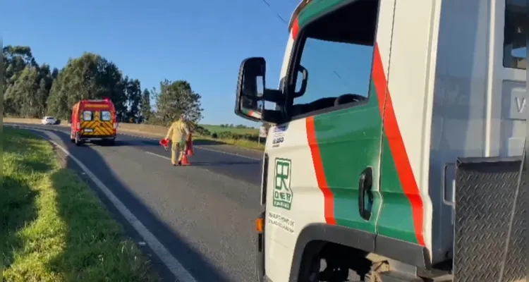 Uma equipe do Corpo de Bombeiros (Siate) de Ponta Grossa se deslocou para prestar atendimento