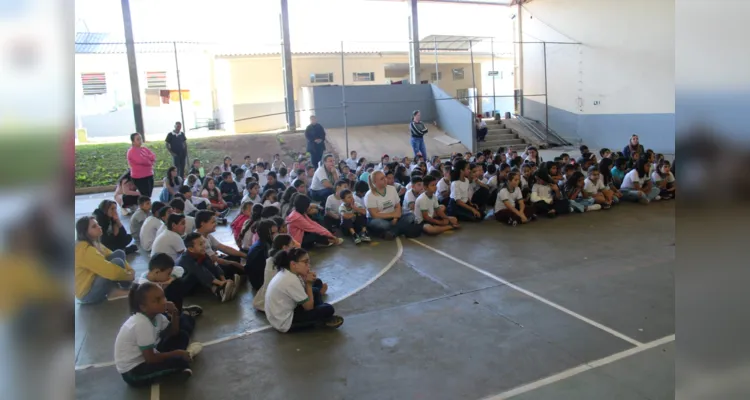 Debates importantes foram colocados juntos aos educandos