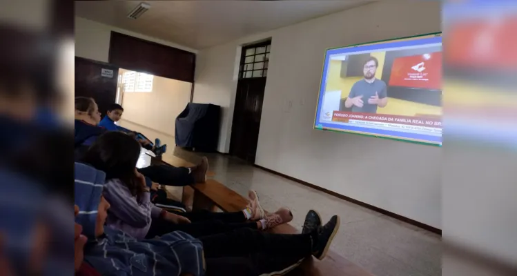 Os alunos assistiram as videoaulas e realizaram atividades para fixação do conteúdo