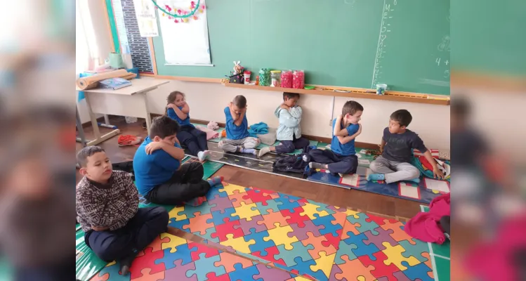 As atividades tem como objetivo tornar a convivência dos alunos mais pacífica e melhorar o desempenho dos estudantes nos momentos em sala de aula