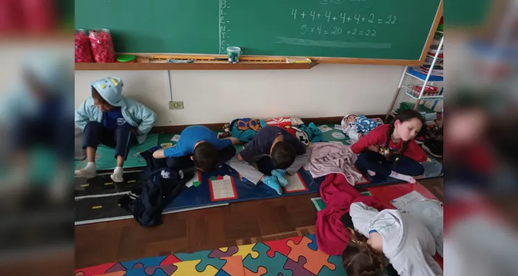 As atividades tem como objetivo tornar a convivência dos alunos mais pacífica e melhorar o desempenho dos estudantes nos momentos em sala de aula