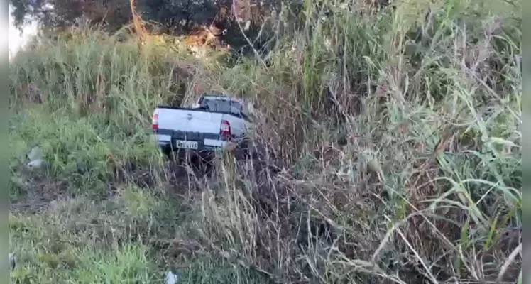 Os três veículos seguiam sentido Ponta Grossa quando ocorreu a colisão