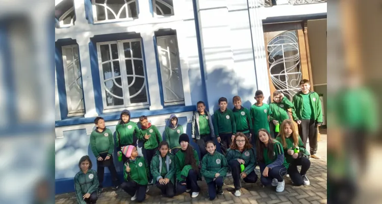 Passeio proporcionou viagem pelo tempo por parte dos educandos