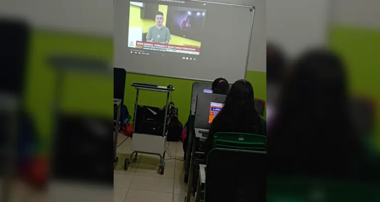 Turma de Jaguariaíva utiliza aula do Vamos Ler sobre bioma