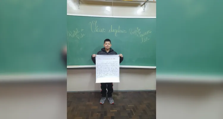 Como parte das atividades, os alunos produzram artigos de opinião e elaboraram cartazes sobre o tema
