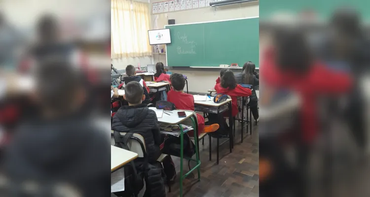 Como parte das atividades, os alunos produzram artigos de opinião e elaboraram cartazes sobre o tema