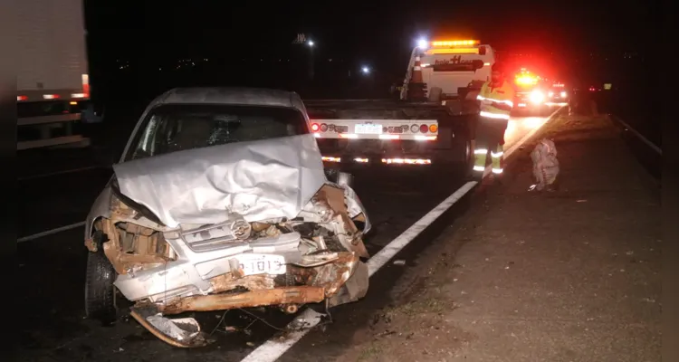 Colisão foi na madrugada desta sexta, no km 494 da Rodovia do Café