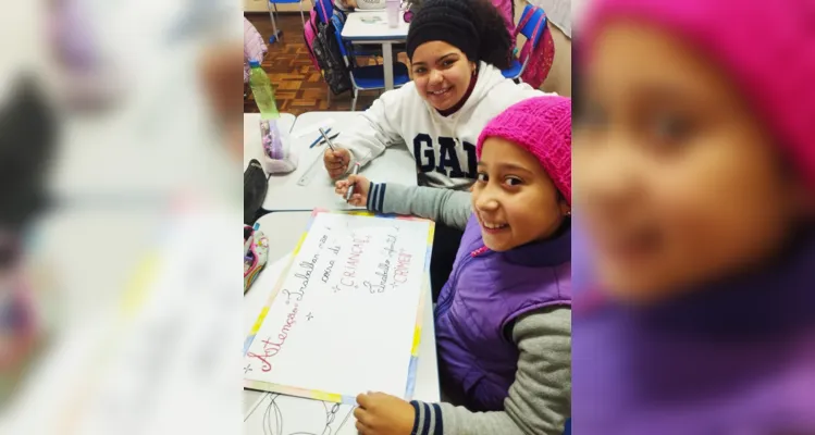 A turma confeccionou cartazes com o intuito de transmitir aos colegas da escola o aprendizado adquirido nas atividades